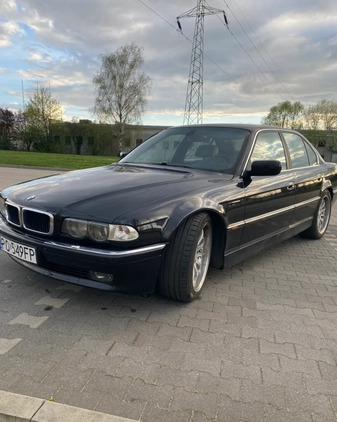 BMW Seria 7 cena 32000 przebieg: 295000, rok produkcji 1999 z Poznań małe 137